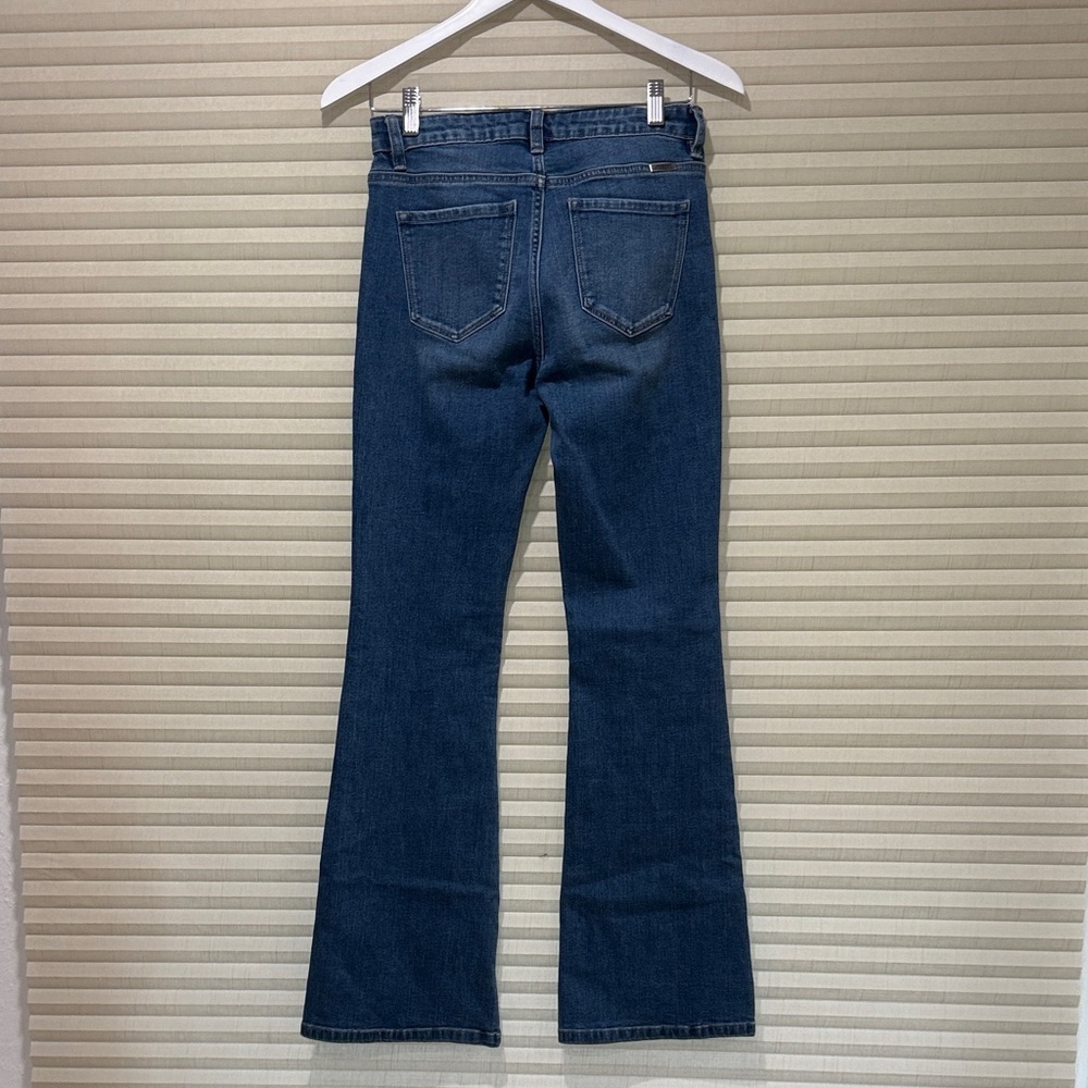 Classic Blue Women's Jeans - Picture 2 of 4